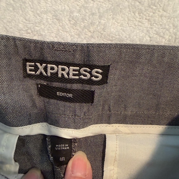 Lot of 5 pair of Women’s Express pants - all size 4 - Picture 9 of 13